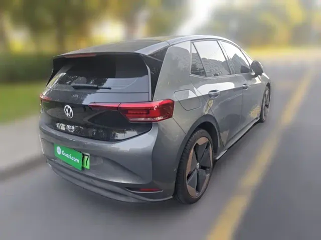 Volkswagen ID.3 — Фото автомобиля 4