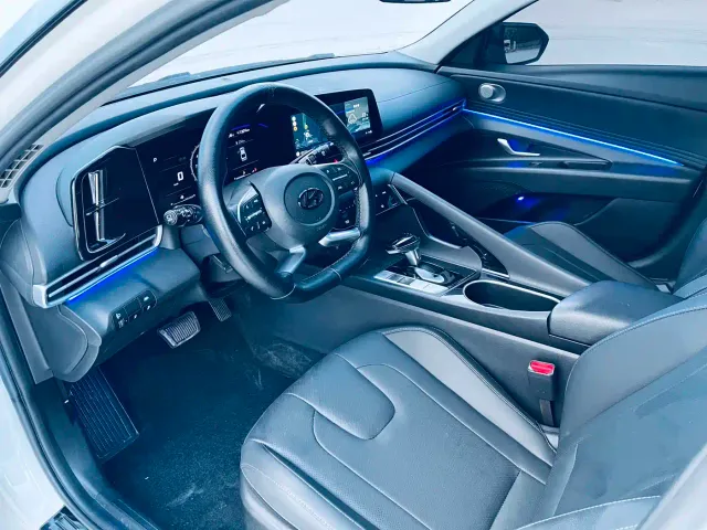 Hyundai Elantra — Фото автомобиля 7