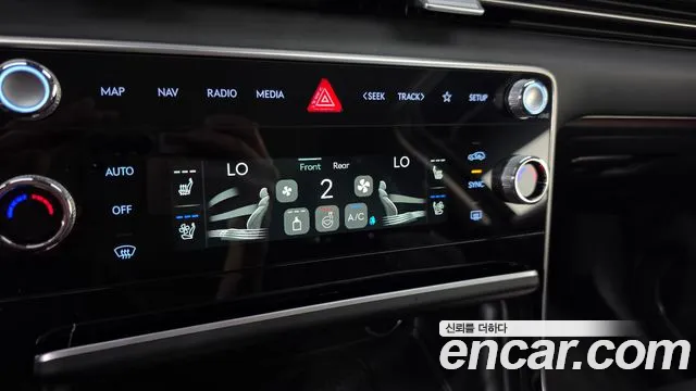 Genesis GV80 — Фото автомобиля 23