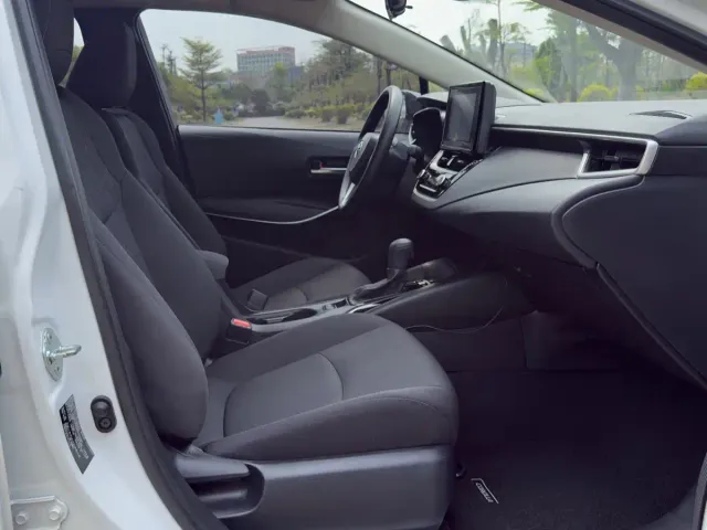 Toyota Corolla — Фото автомобиля 11