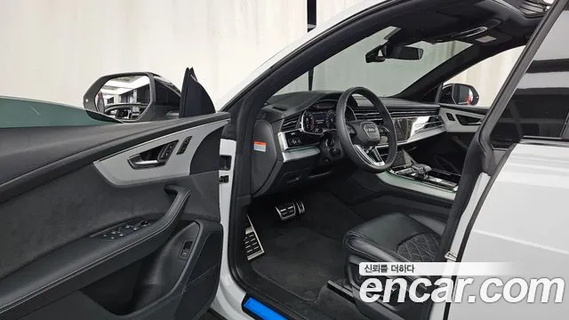 Audi Q8 55 TFSI quattro Premium — Фото автомобиля 10
