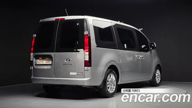 Hyundai Staria Staria Карго 3 места — Фото автомобиля 2