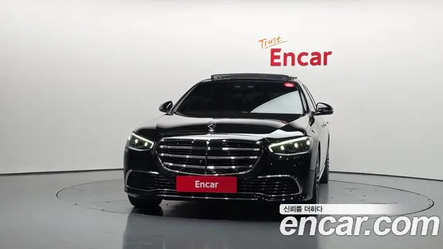 Mercedes-Benz S-Class — Фото автомобиля 3