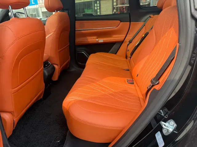 Changan Qiyuan Q07 — Фото автомобиля 9