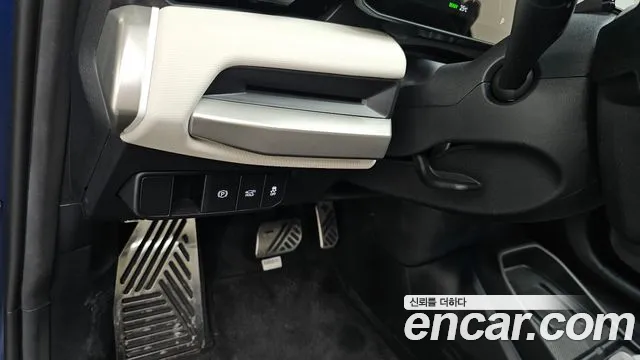 Kia EV4 Long Range 2WD — Фото автомобиля 6