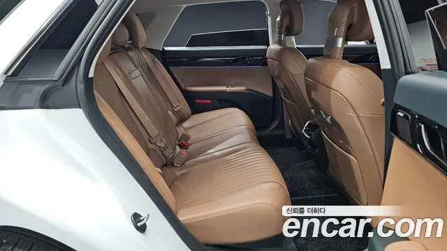 Hyundai Grandeur GN7 — Фото автомобиля 18
