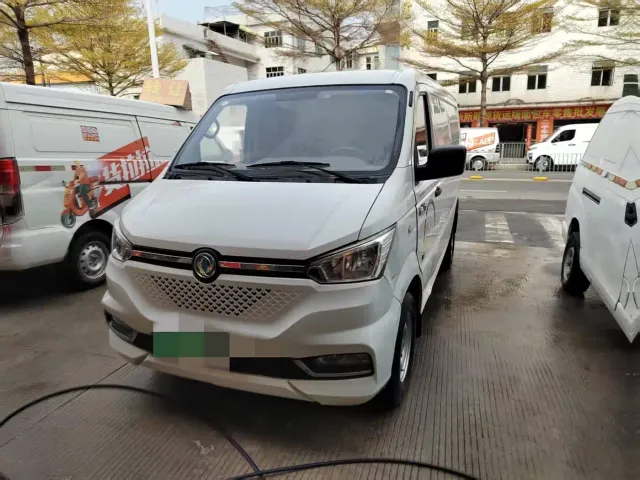 Dongfeng Yufeng Yufeng EM26 — Фото автомобиля 3