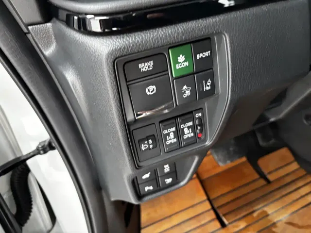Honda Odyssey — Фото автомобиля 15