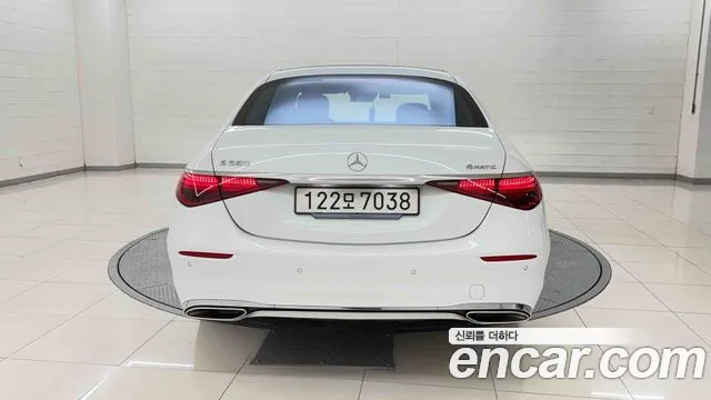 Mercedes-Benz S-Class — Фото автомобиля 4