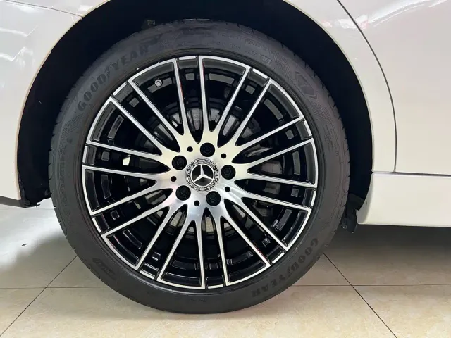 Mercedes-Benz C-Class — Фото автомобиля 25