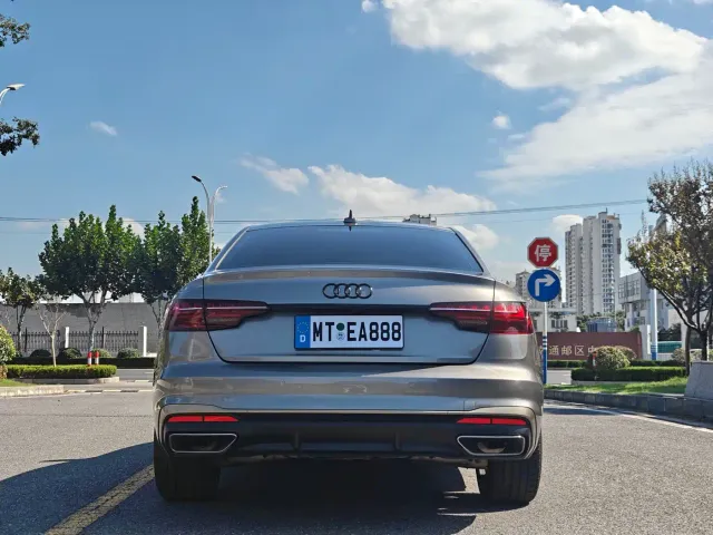 Audi A4L — Фото автомобиля 8