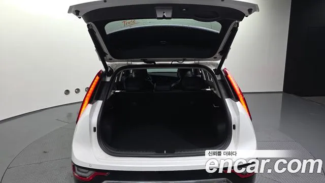 Kia Niro The All New Niro Signature — Фото автомобиля 20