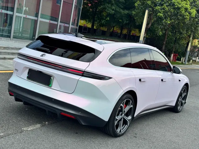 Nio ET5 Touring — Фото автомобиля 6
