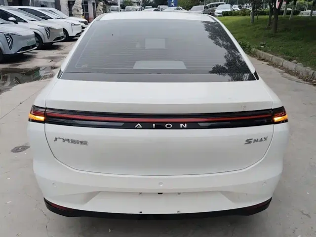 GAC Aion S MAX — Фото автомобиля 5