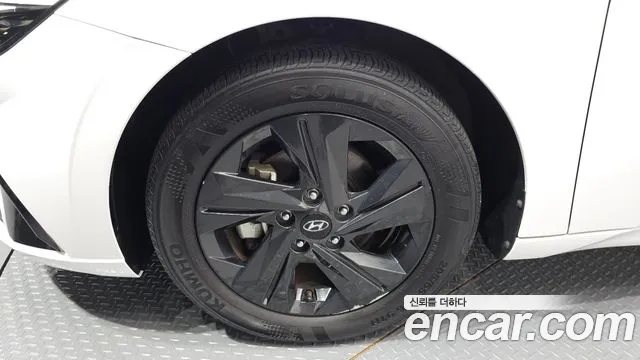 Hyundai AVANTE Avante (CN7) — Фото автомобиля 5