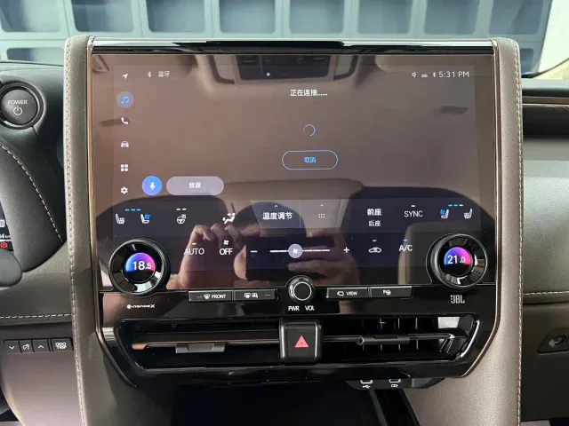 Toyota Alphard — Фото автомобиля 20