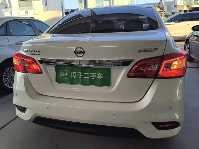 Nissan Sylphy — Фото автомобиля 5