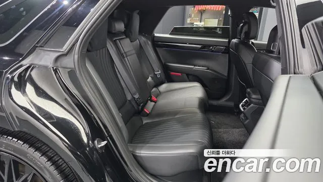 Hyundai Grandeur GN7 — Фото автомобиля 18