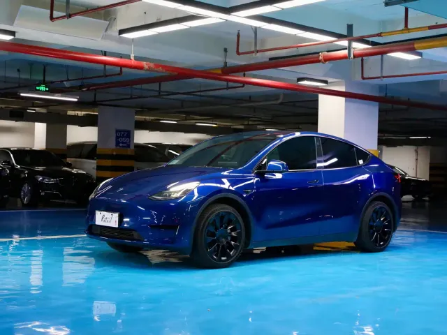 Фотография автомобиля — Tesla Model Y