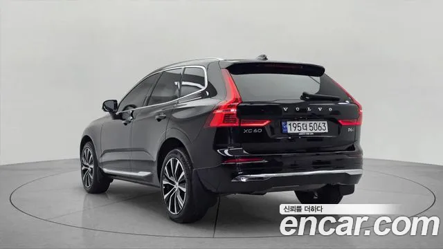 Volvo XC60 2nd Gen — Фото автомобиля 4