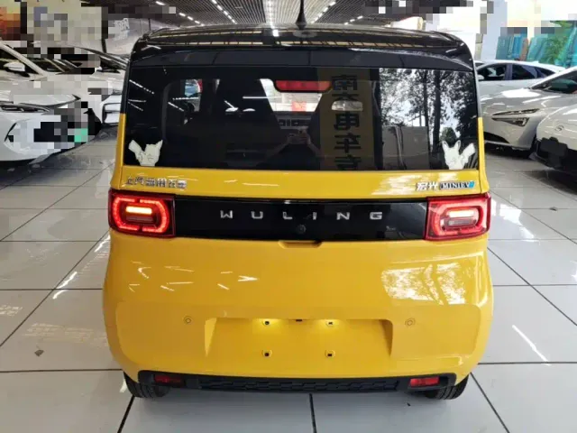 Wuling Hongguang Mini EV — Фото автомобиля 5