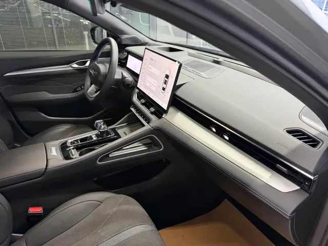 Geely Xingrui — Фото автомобиля 13