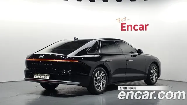 Hyundai Grandeur GN7 — Фото автомобиля 2