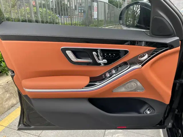 Mercedes-Benz S-Class — Фото автомобиля 10