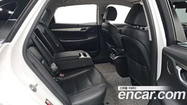 Hyundai Grandeur (New) Hybrid — Фото автомобиля 18