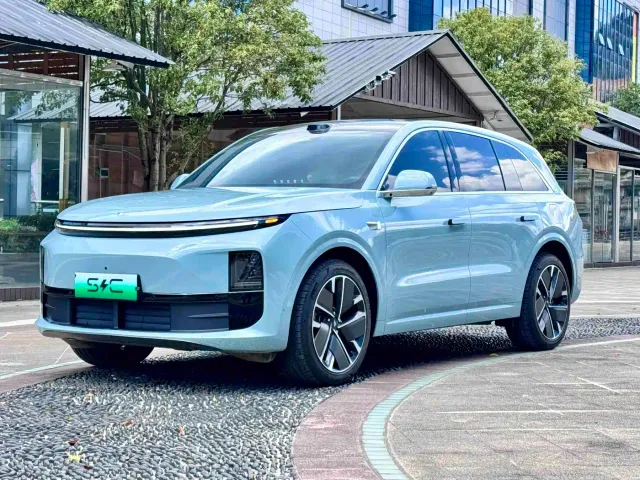 Li Auto L6 — Фото автомобиля 5