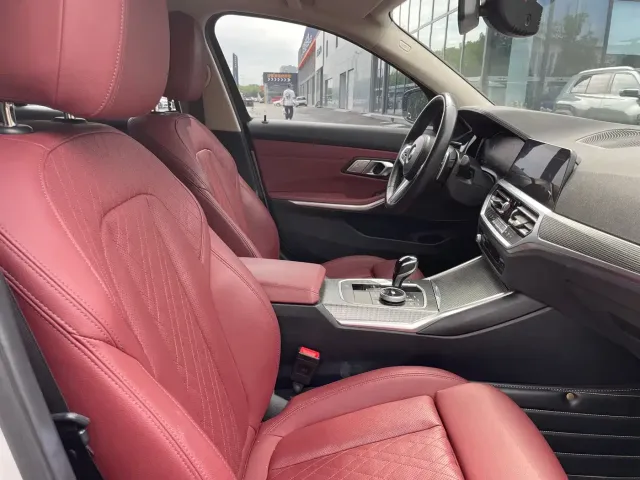 BMW 3 Series — Фото автомобиля 11