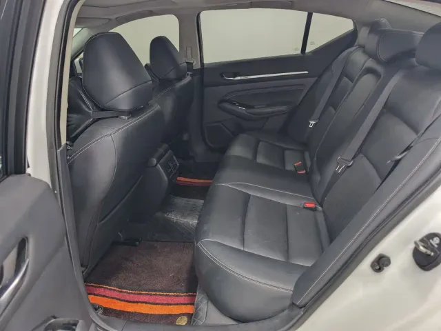 Nissan Teana — Фото автомобиля 8