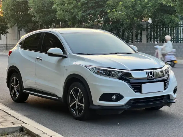 Honda Vezel — Фото автомобиля 3