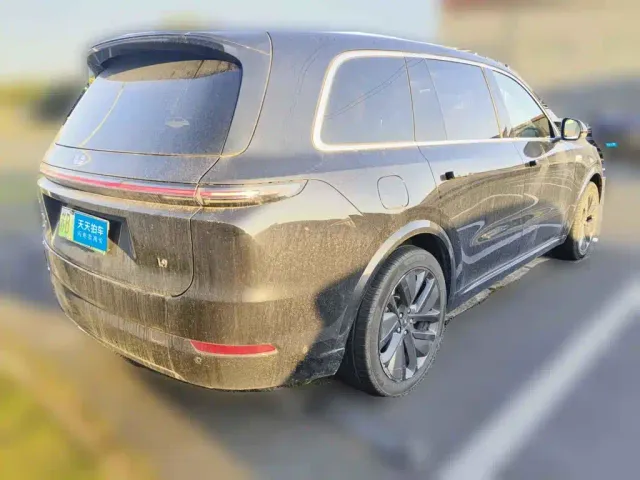 Li Auto L9 — Фото автомобиля 2