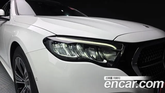 Mercedes-Benz E-Class — Фото автомобиля 19