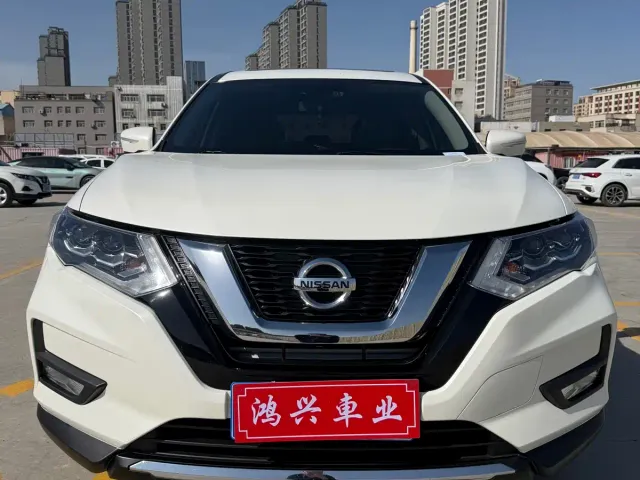 Nissan X-Trail — Фото автомобиля 2