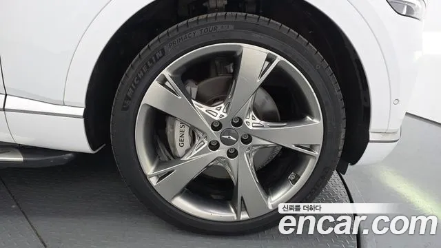 Genesis GV80 — Фото автомобиля 21