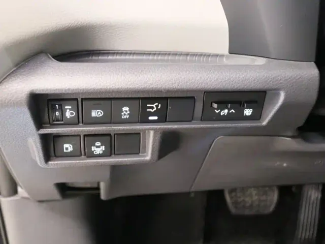 Toyota Granvia — Фото автомобиля 12