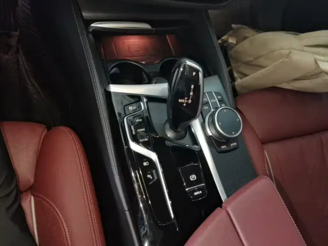 BMW 5 Series — Фото автомобиля 13