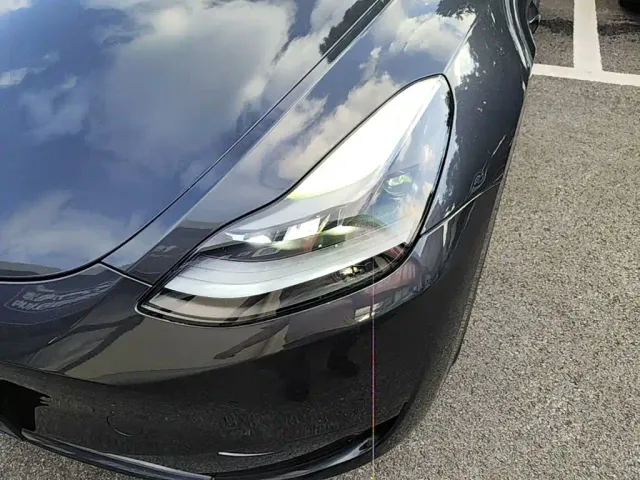 Tesla Model Y — Фото автомобиля 23