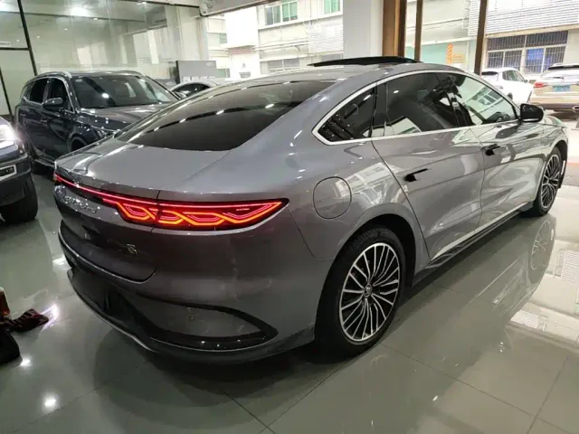 BYD Han — Фото автомобиля 6