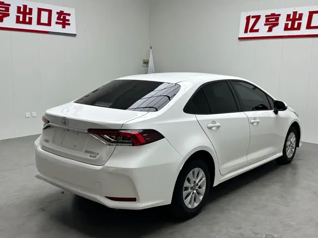 Toyota Corolla — Фото автомобиля 16