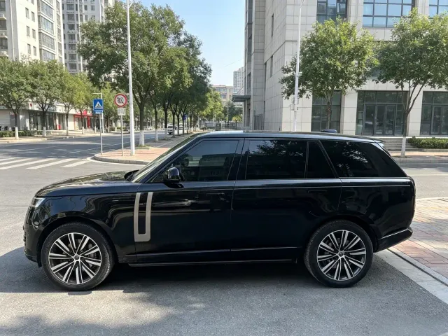 Land Rover Range Rover — Фото автомобиля 3