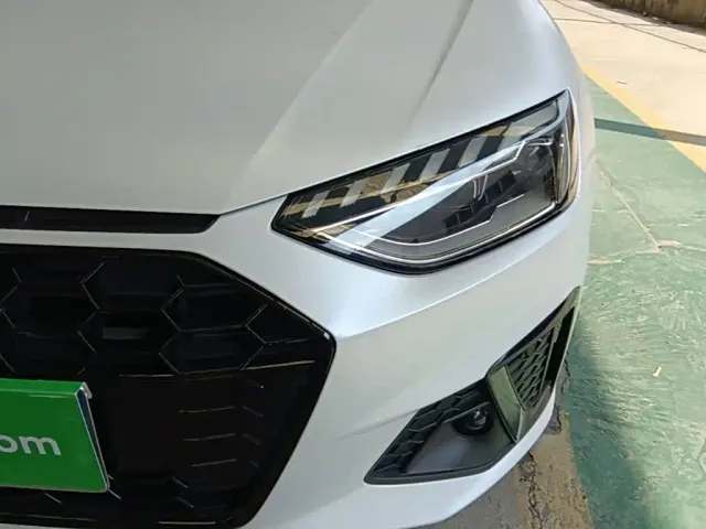 Audi A4L — Фото автомобиля 23