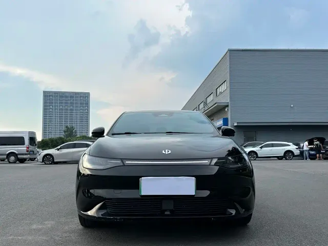 Leapmotor C01 — Фото автомобиля 3