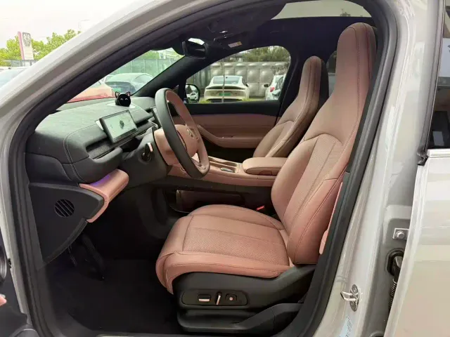 Nio EC6 — Фото автомобиля 5