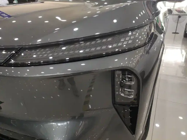 Dongfeng Aeolus L8 — Фото автомобиля 23