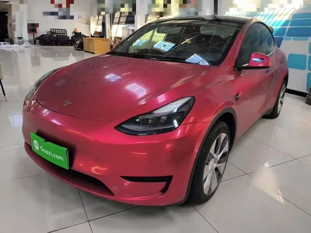 Фотография автомобиля — Tesla Model Y