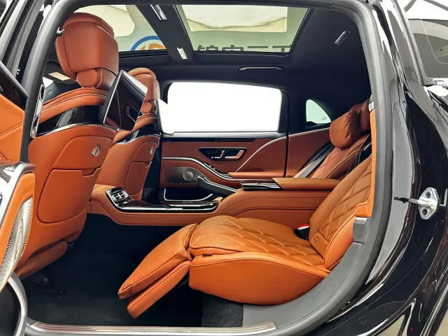 Mercedes-Benz Maybach S-Class — Фото автомобиля 12
