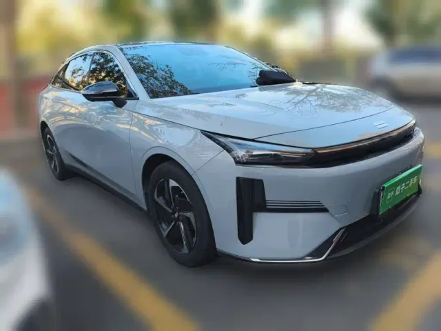 Geely Galaxy L6 — Фото автомобиля 24